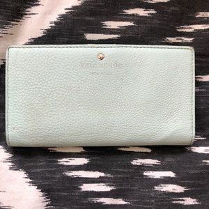 Kate Spade Stacy wallet in mint